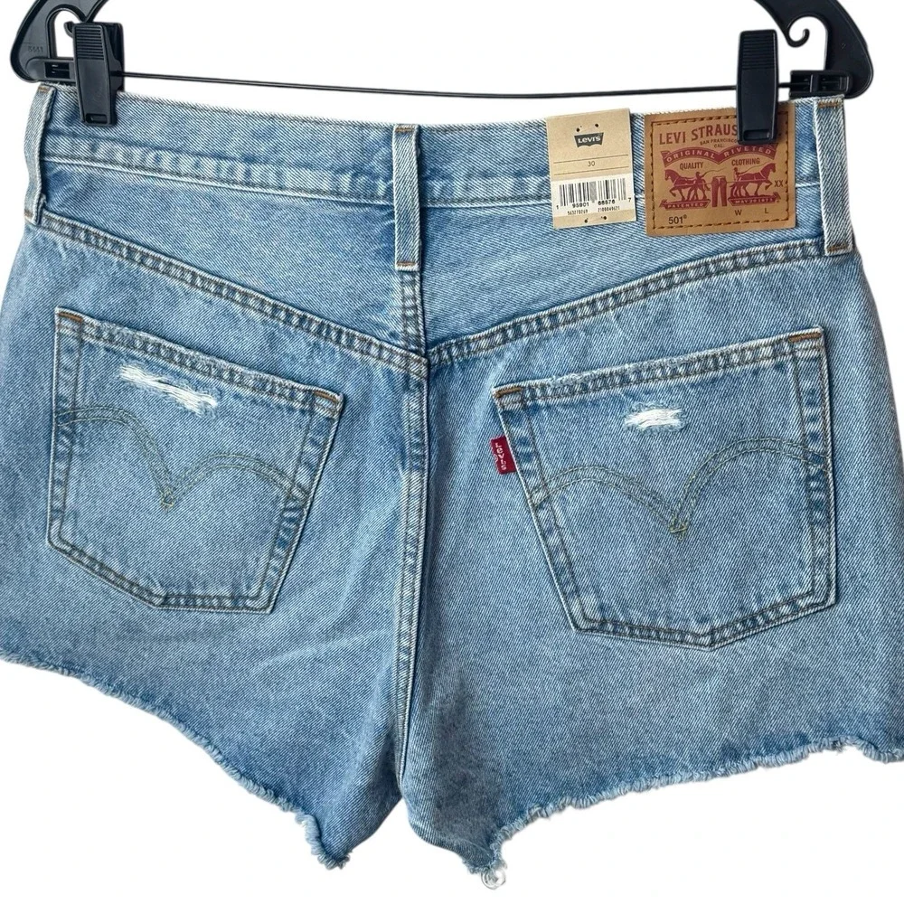 NEW Levi's 501 High Rise Distressed Cut Off Jean Shorts Capsule Summer 30‎